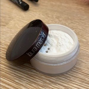 Laura Mercier